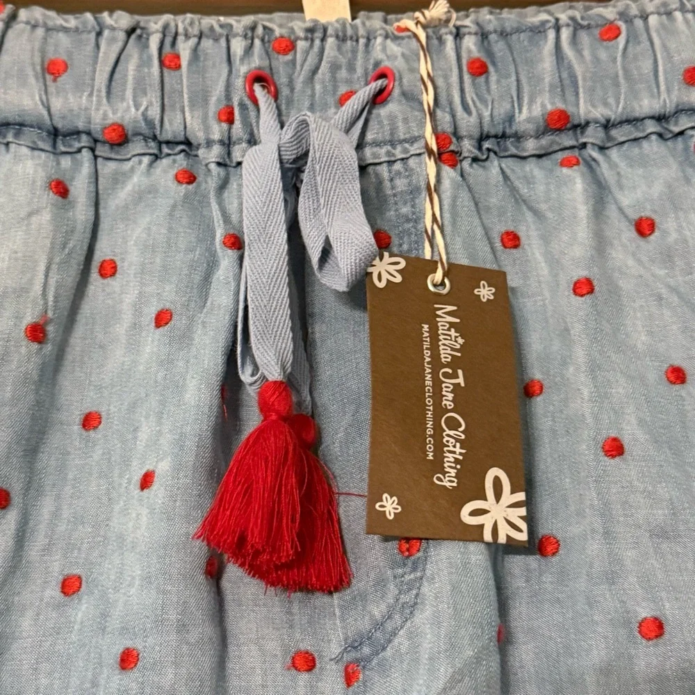 💙 Matilda Jane Cameron Chambray Dobby Shorts with red polka dots and red tassels - Picture 2 of 9